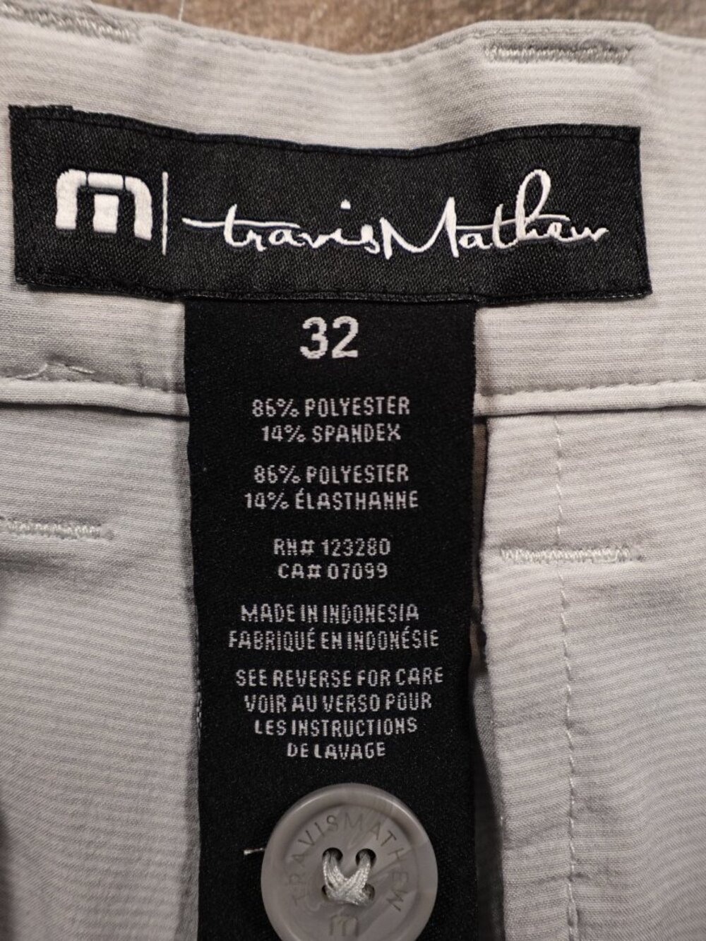 Travis Mathew Golf Shorts Men’s 32 Gray Stretch Performance Casual 9” Inseam - Picture 2 of 11